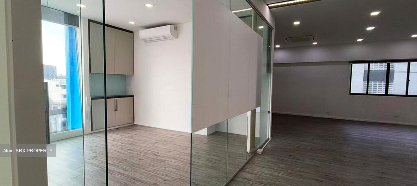 Unipet Building (D13), Office #506458801
